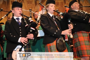 stromlose_blaurot_kostuemsitzung_25022017_301