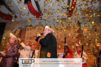 stromlose_blaurot_kostuemsitzung_25022017_320