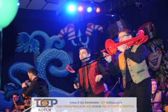 grosseallgemeine_kostuemsitzung_10022017_438